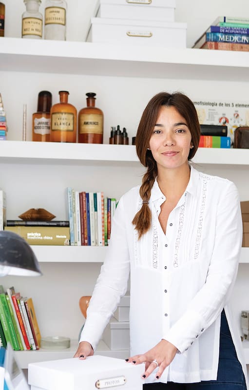 Marietta invita a vivenciar lo sencillo y poderoso que significa ordenar lo que nos rodea como motor de cambio hacia una vida más plena.