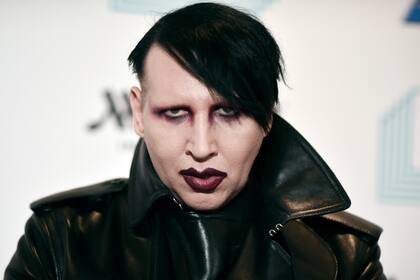 Marilyn Manson fue sentenciado por sonarse la nariz sobre una camarográfa