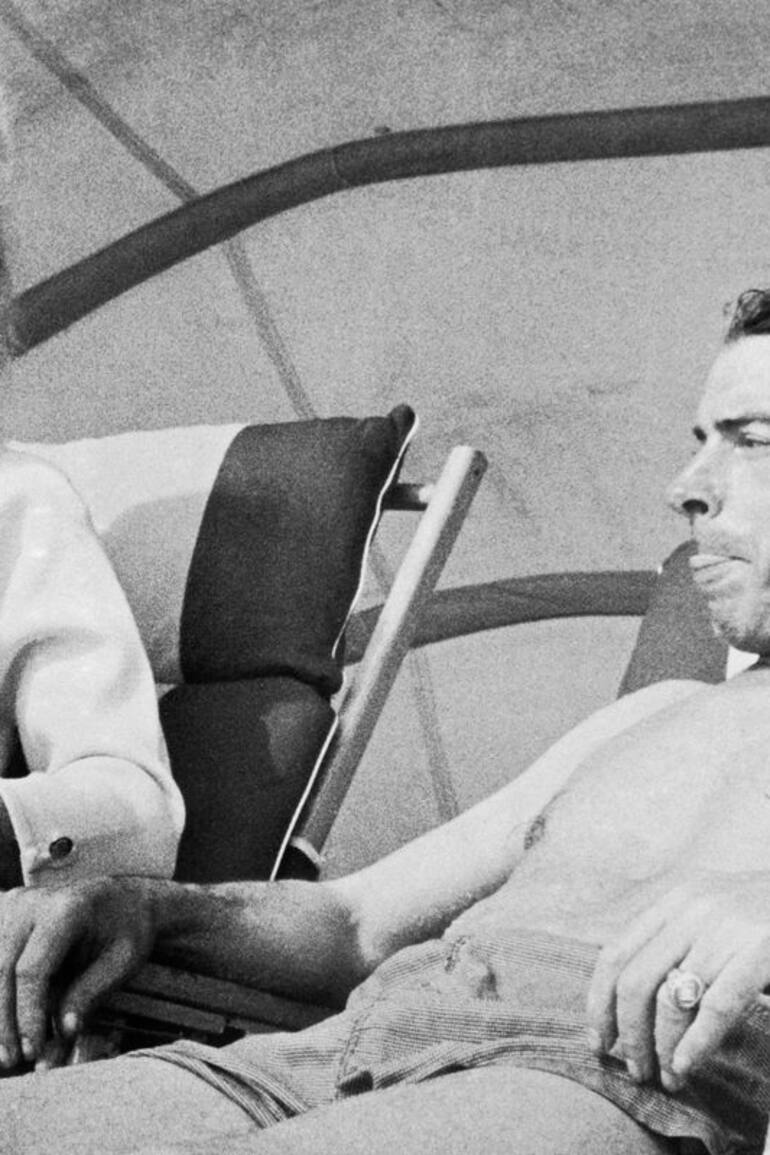 Marilyn y Joe DiMaggio, en uno de los pocos momentos felices que tuvieron en los 9 meses que duró su matrimonio