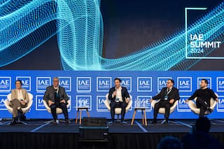 El debate entre cuatro economistas por el fin de las restricciones cambiarias y la brecha