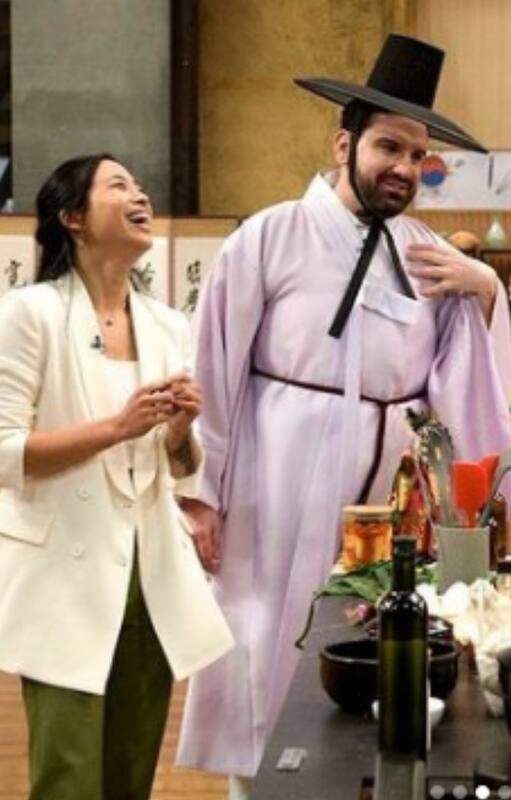 Marina Lis, la cocinera coreana invitada por MasterChef Celebrity, le puso humor a las devoluciones a los participantes.