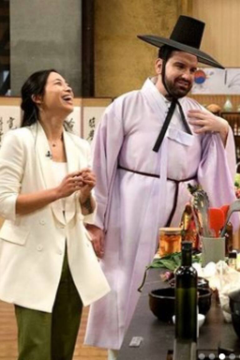 Marina Lis, la cocinera coreana invitada por MasterChef Celebrity, le puso humor a las devoluciones a los participantes.