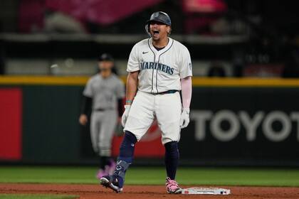 Marineros aseguran pasaje a playoffs al superar 4-3 a Rockies con doble de Josh Naylor