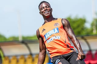 Tuvo una infancia difícil, jugó en cuatro países y llega a Boca: aquel deseo de Russo se hace realidad