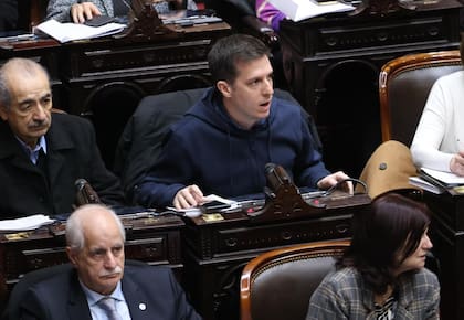 Marino, Juan UXP Bs. As. Sesión en la Cámara de Diputados por endeudamiento y discapacidad. Congreso Nacional