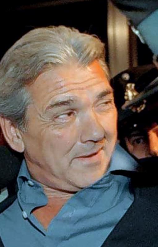 Mario Fendrich rumbo al juzgado federal de Santa Fe en noviembre de 1996