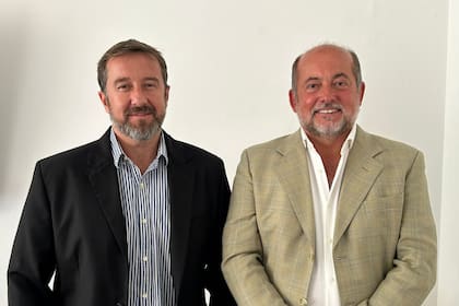 Mario González y Pablo Asens, presidente y vicepresidente de la Corporación Vitivinícola Argentina (Coviar), respectivamente