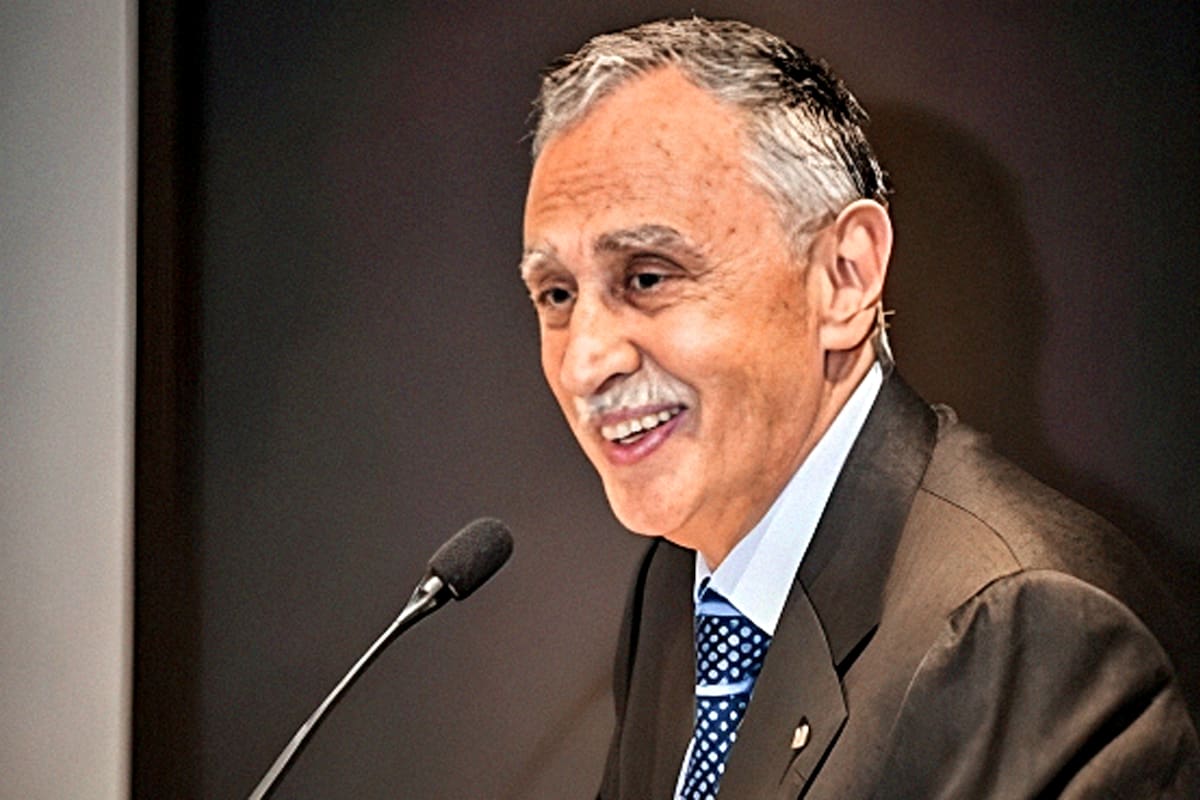 Mario Lugones, ministro de Salud