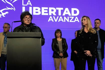 Mario Lugones, Patricia Bullrich, Karina Milei y Manuel Adorni acompañaron a Javier Milei durante su discurso