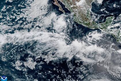 Mario recupera categoría de tormenta tropical en el Pacífico mexicano; no hay amenaza para tierra