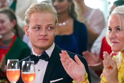 Marius, el primer hijo de Mette-Marit, fue sentenciado por violación y más de 30 causas de violencia