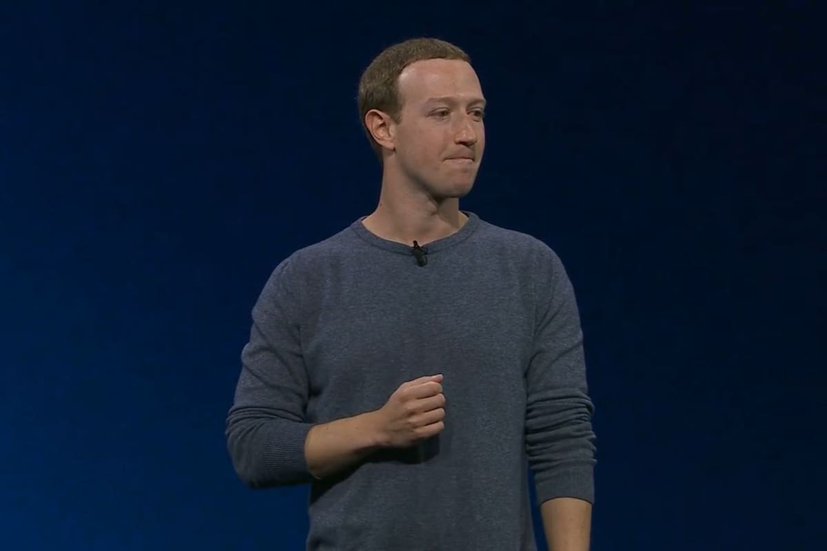Mark Zuckerberg durante la conferencia inaugural del F8, la reunión anual de la compañía