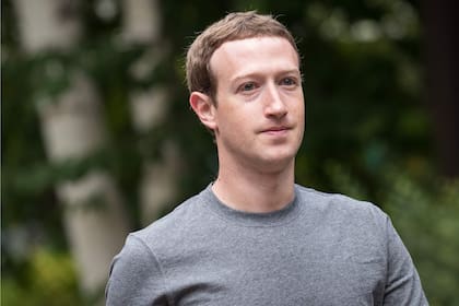 Mark Zuckerberg publicó una foto en Instagram con la cara con moretones y estremeció a todos