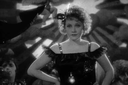 Marlene Dietrich en El ángel azul, de Josef von Sternberg, el film de 1930 que lanzó su carrera