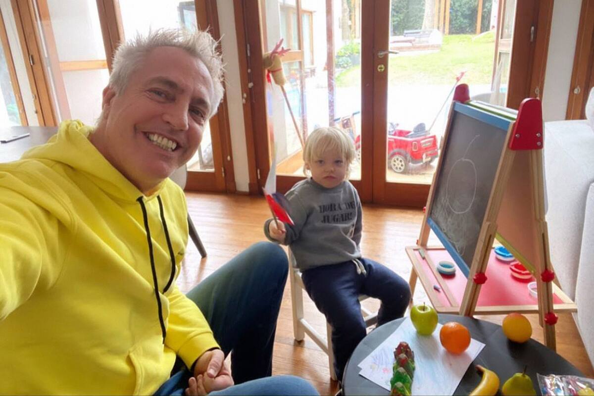 Marley sigue de cerca cada paso en la educación de Mirko.