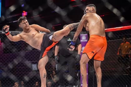 Marney Maxx, el luchador brasileño que tiene un solo brazo y enloquece a los fanáticos de las artes marciales mixtas