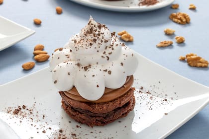 Marquise de chocolate con merengue italiano