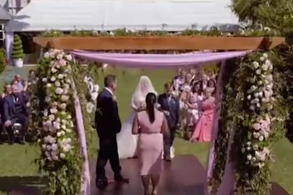 Married at First Sight es un reality en el que dos personas desconocidas son emparejadas por expertos en citas y terminan casándose sin conocerse