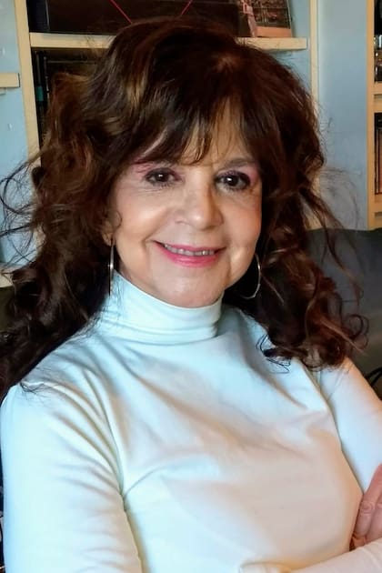 "Una vez que Alejandro Romay vendió el canal, empezamos a desparecer. Con su partida perdimos a un papá; con él siempre íbamos a tener trabajo", cuenta Marta Albertini