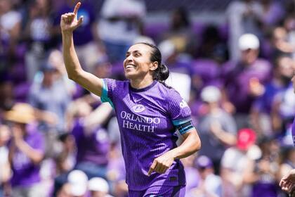 Marta del Orlando Pride encabeza la lista de las jugadoras de origen latino en el fútbol femenino en Estados Unidos