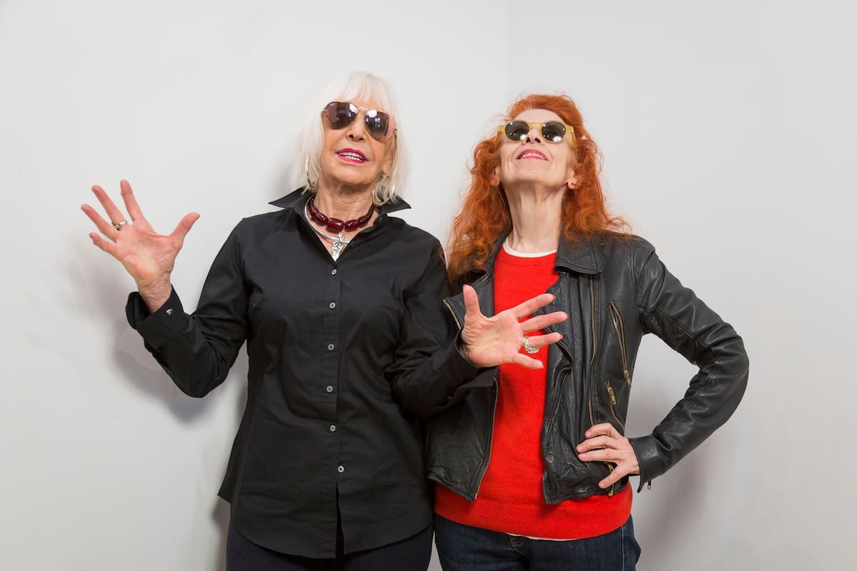 Marta Minujín y Delia Cancela juntas, al borde de un ataque de arte