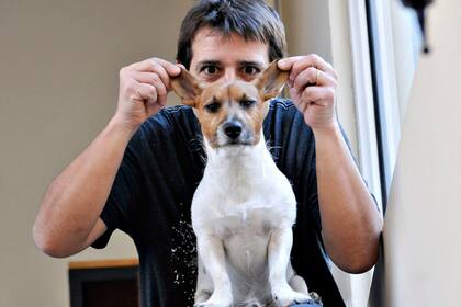 Martín Bilyk y su perro Corto