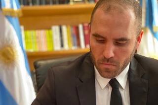 El Gobierno da señales de ortodoxia mientras y los activos locales toman nota
