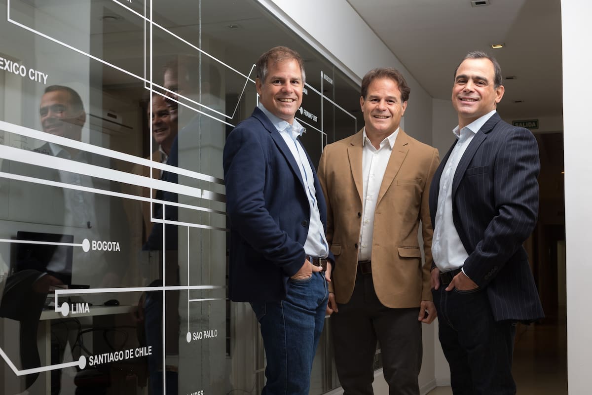 Martín, Alberto y Maximiliano Carrara replicaron su negocio en más de 400 ciudades en el mundo