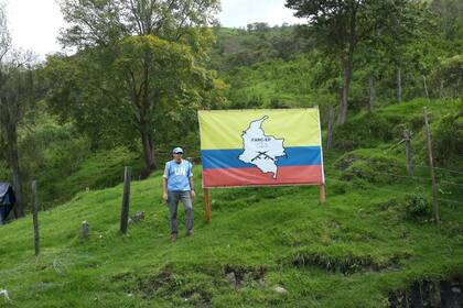 Martín Catardi debía adentrarse en la selva para vaciar las caletas