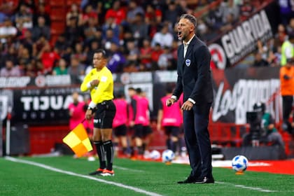 Martín Demichelis es entrenador de Rayados de Monterrey, equipo que en el Mundial de Clubes se medirá ante River, el exclub del entrenador de 43 años