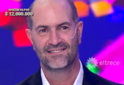 Martín es médico especialista en geriatría, tiene 53 años y se consagró tricampeón de Los 8 escalones; acumuló 9 millones de pesos e iba por los 12 (Foto: Captura eltrece)