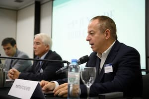 Martín Etchevers, presidente de ADEPA, en la reunión de la Junta de Directores