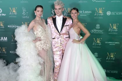 Pampita, una de las grandes figuras en la alfombra verde de los Martín Fierro de la Moda 2019