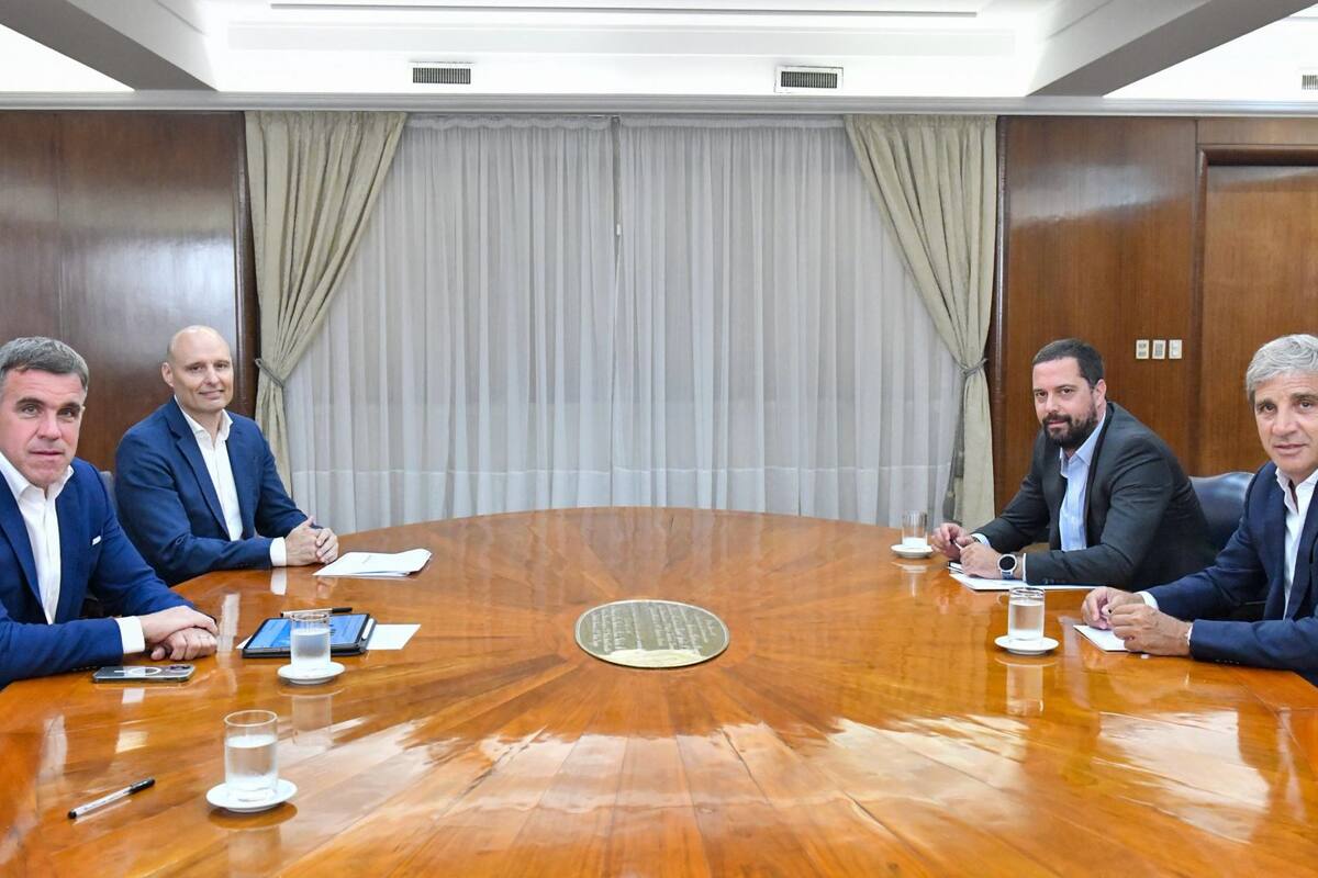 Martín Galdeano, presidente de Ford Sudamérica, se reunió con Luis Caputo, ministro de Economía y su equipo económico
