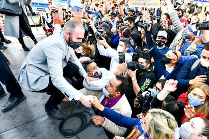 Martin Guzmán, en gira de campaña; lograr el acuerdo con el FMI es su gran objetivo de futuro