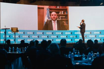 Martín Guzmán, ministro de Economía, entrevistado por Daniel González, director ejecutivo de IDEA