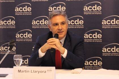 Martín Llaryora, gobernador de Córdoba, en su exposición en la Asociación Cristiana de Dirigentes de Empresas