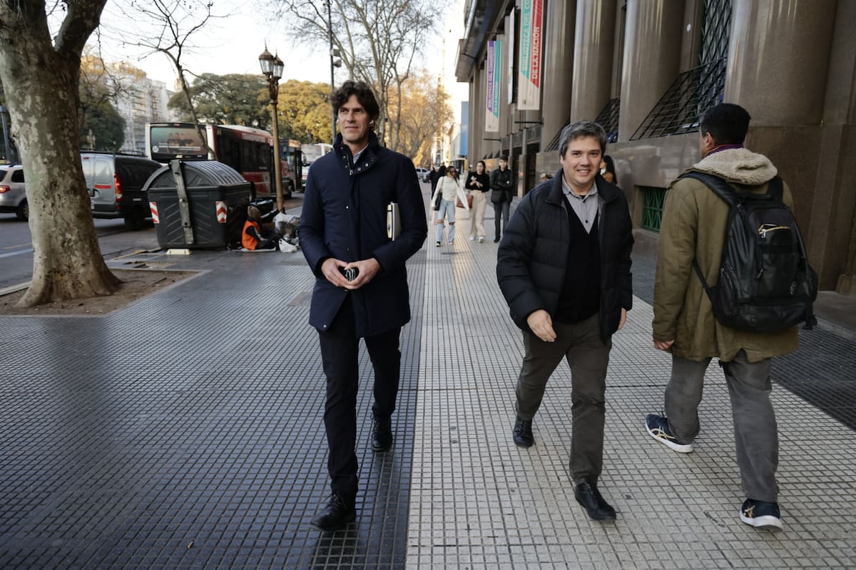 Martín Lousteau a la salida de la reunión de la comisión bicameral de Inteligencia