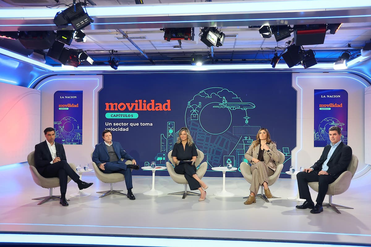 Martín Massimino (Volkswagen Argentina), José Brizzi (Toyota Argentina), Carla Quiroga (LA NACION), Valentina Solari (Renault) y Andrés Carfagna (General Motors)