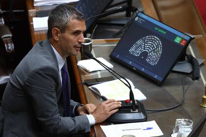 Martín Menem durante el tratamiento en particular de la "Ley Ómnibus"