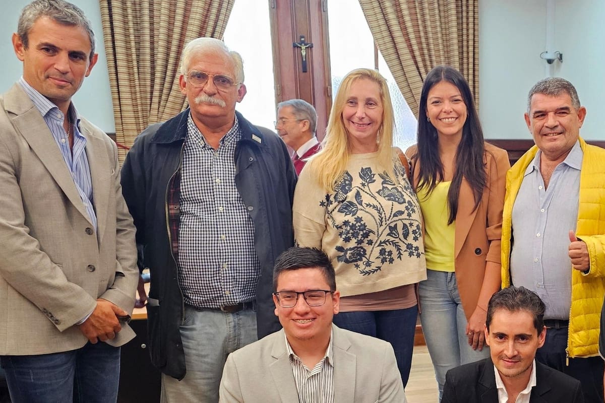 Martín Menem junto a Karina Milei, Alfredo Olmedo y otros referentes de LLA en Salta
