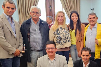 Martín Menem junto a Karina Milei, Alfredo Olmedo y otros referentes de LLA en Salta