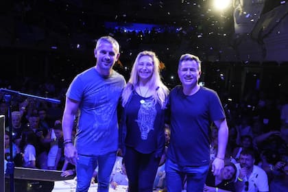 Martín Menem, Karina Milei y Gabriel Borononi en Córdoba.