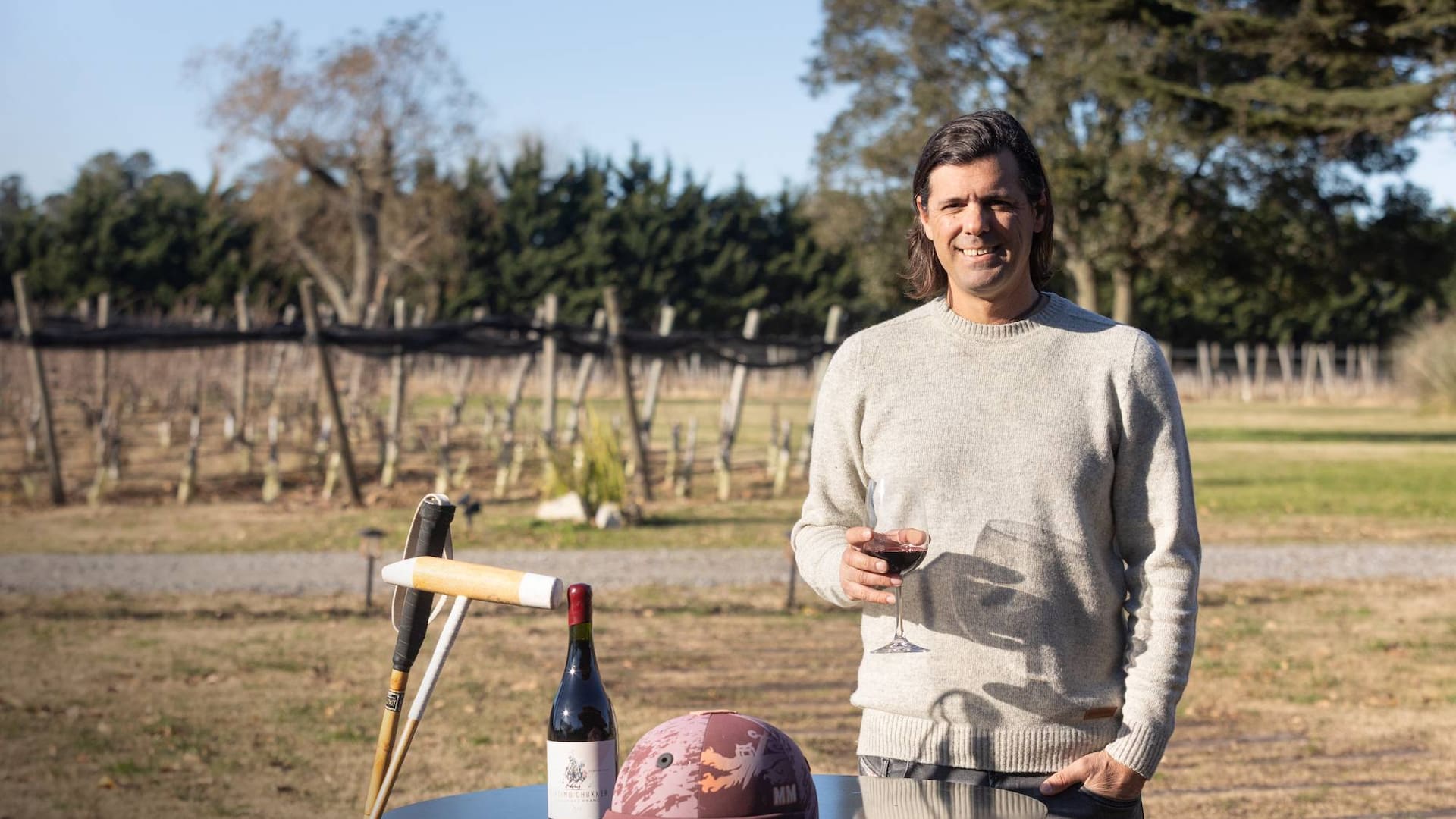 Martín Muñoz vive junto a la bodega