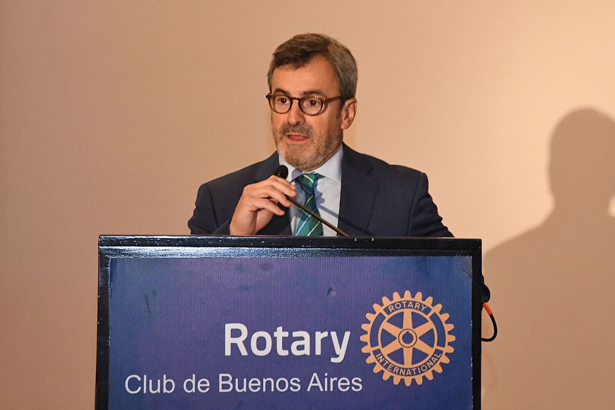 Martín Rappallini, titular de la UIA, en un almuerzo organizado por el Rotary Club
