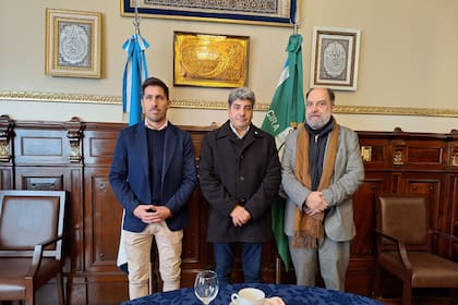 Martín Saade, Fabián Héctor Jatib y Ricardo H. Elía transmiten la preocupación del Centro Islámico de la República Argentina