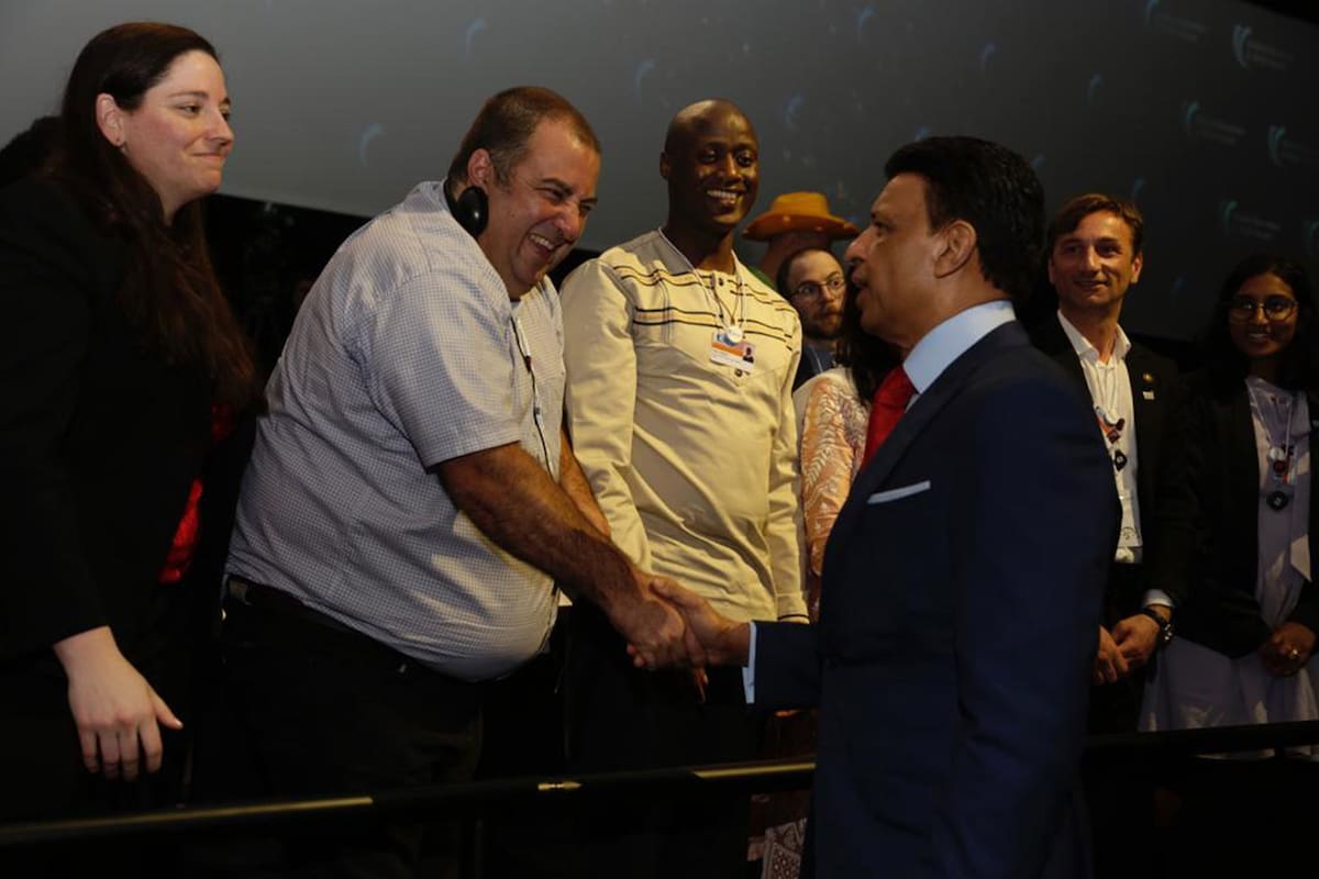 Martín Salvetti primer argentino final Global Teachers Prize (GTP), premio Fundación Varkey, mejores maestros del mundo; mejor maestro; Dubai, Global Education Skills Forum 2019