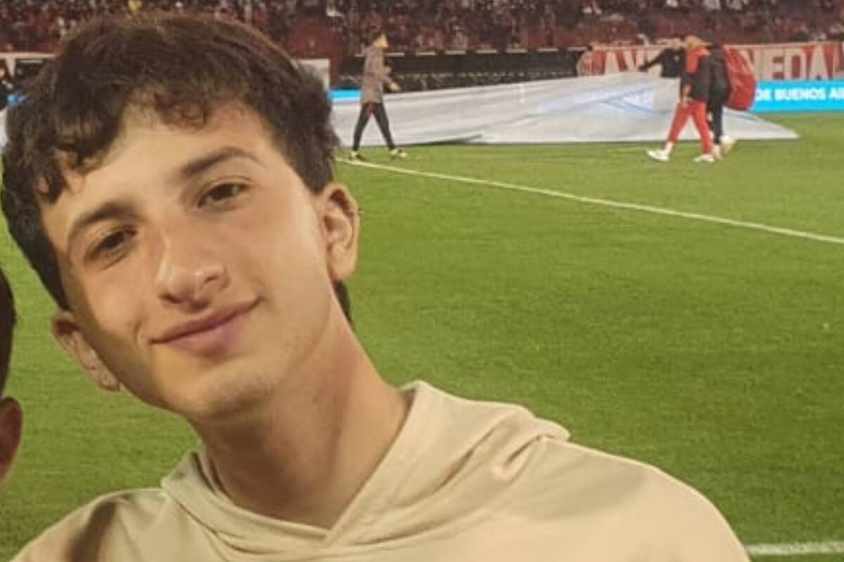 Martin Shatal, el joven que ahora vive en Zambia, en el Tomás Adolfo Ducó, el estadio de Huracán