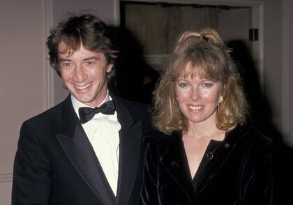 Martin Short y su esposa Nancy Dolman, actriz y cantante fallecida en 2010.