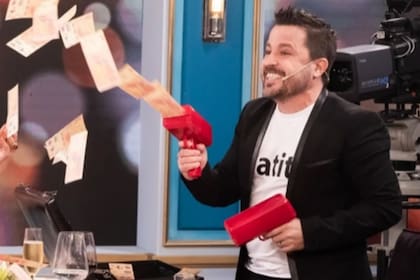 Martín Tetaz aseveró que hay una forma de cobrar el dinero para quienes no se manejen con DAI